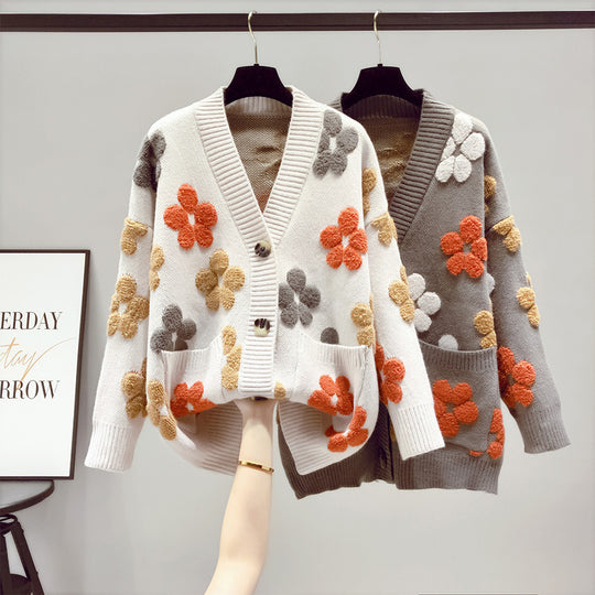 Damen Kuscheliger Strick-Cardigan mit floralen Applikationen und Knöpfen EB