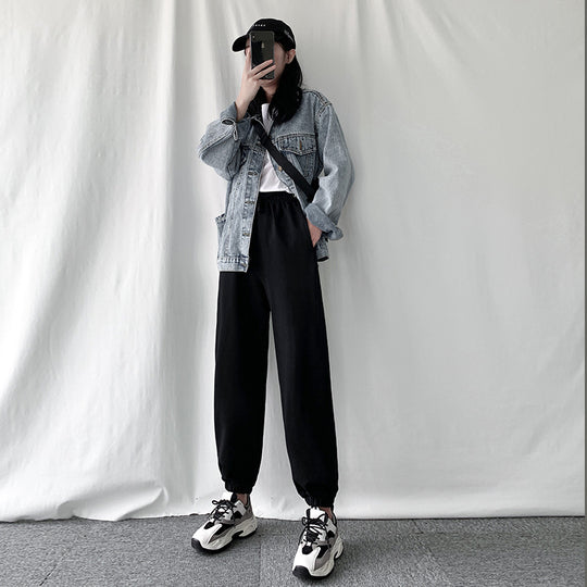 Damen bequeme Sporthose mit elastischem Bund und modernen Details EB