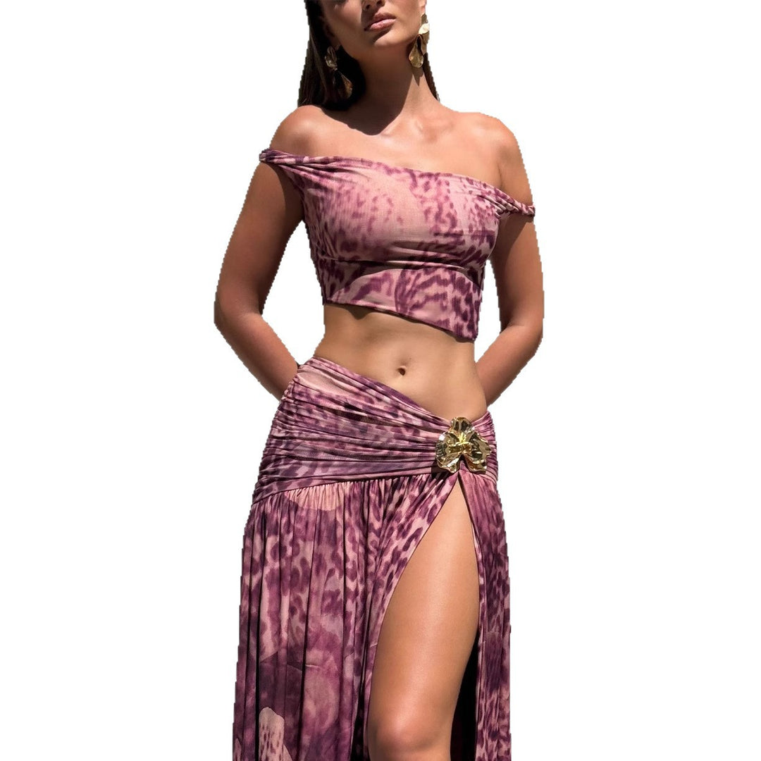 Damen Kleidungsset im stylischen Off-Shoulder-Design mit Raffungen und einzigartigem Muster EB