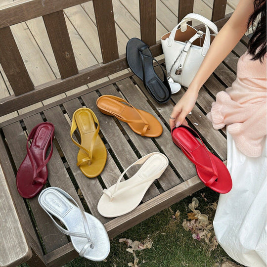Damen Minimalistische Flip-Flops mit Komfortsohle und elegantem Detail EB
