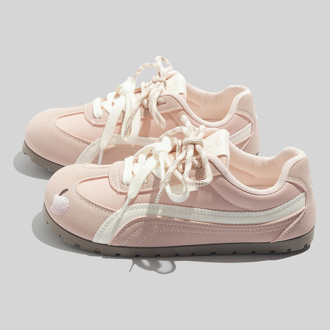 Damen Sportliche Sneaker mit einzigartigem Design und verspielt charmanten Akzenten EB