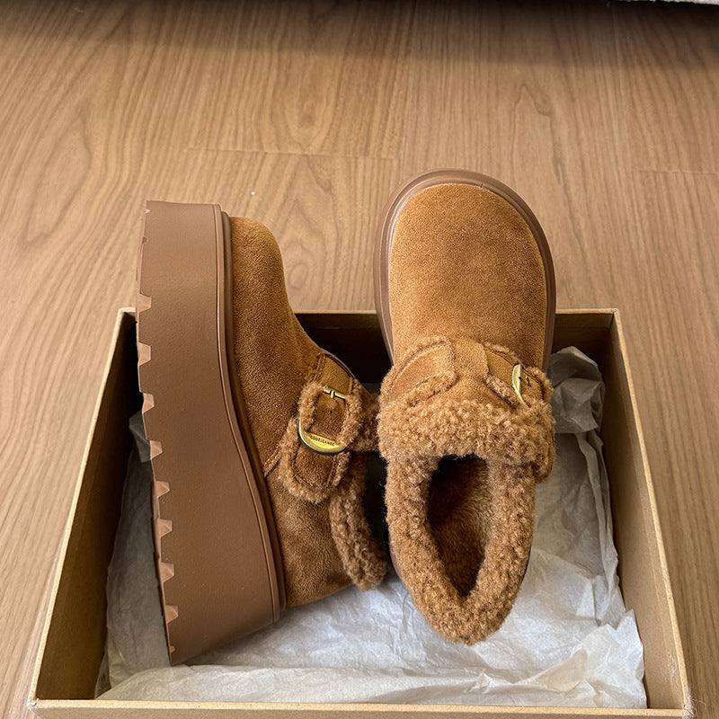 Damen Plüschige Slipper mit robustem Plateau und eleganter Schnalle EB