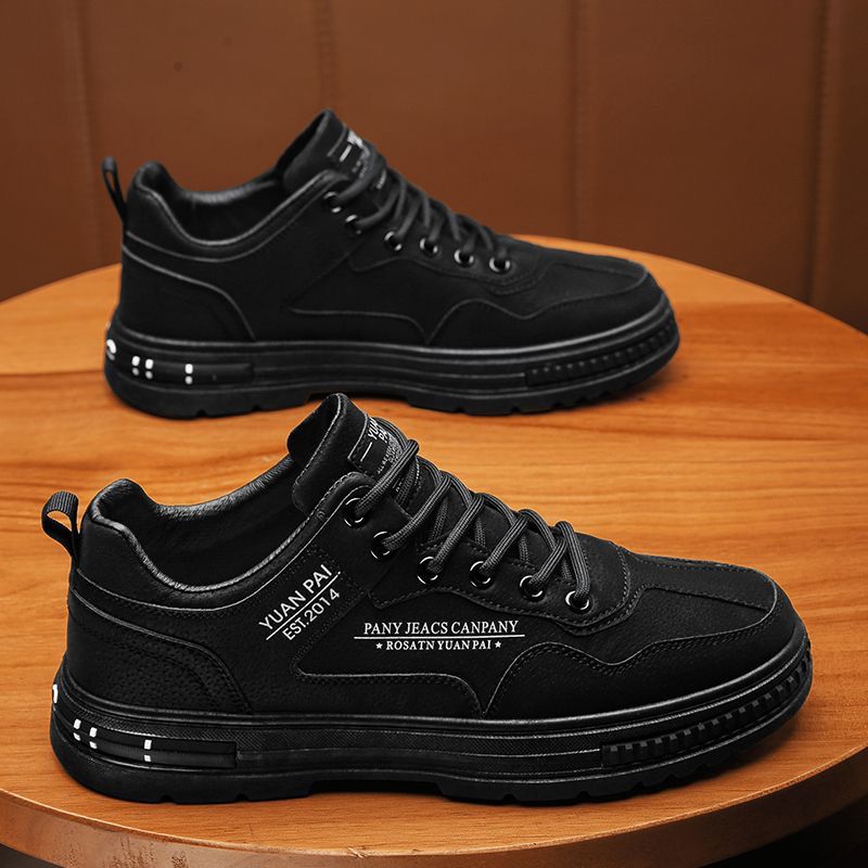 Damen Modische Sneaker mit dämpfendem Sohlenprofil und strapazierfähigem Obermaterial EB