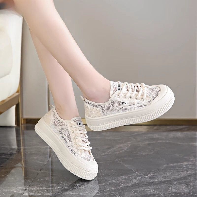 Damen Sportliche Sneaker mit modischen Netzelementen EB