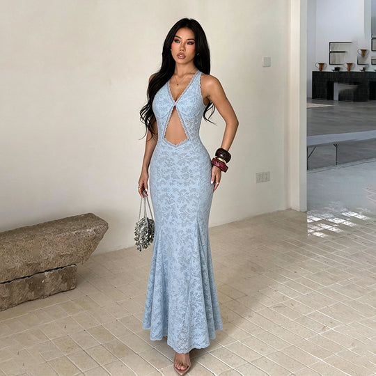Damen Elegantes Maxikleid mit raffiniertem Schlüssel-Ausschnitt und trägerlosem Design EB
