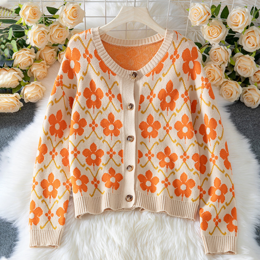 Damen florale Strickjacke mit Knöpfen und angenehmer Passform EB