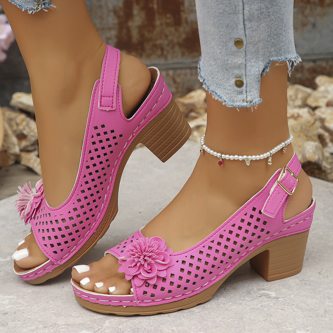 Damen Elegante und luftige Sandalen mit Blumenapplikationen EB