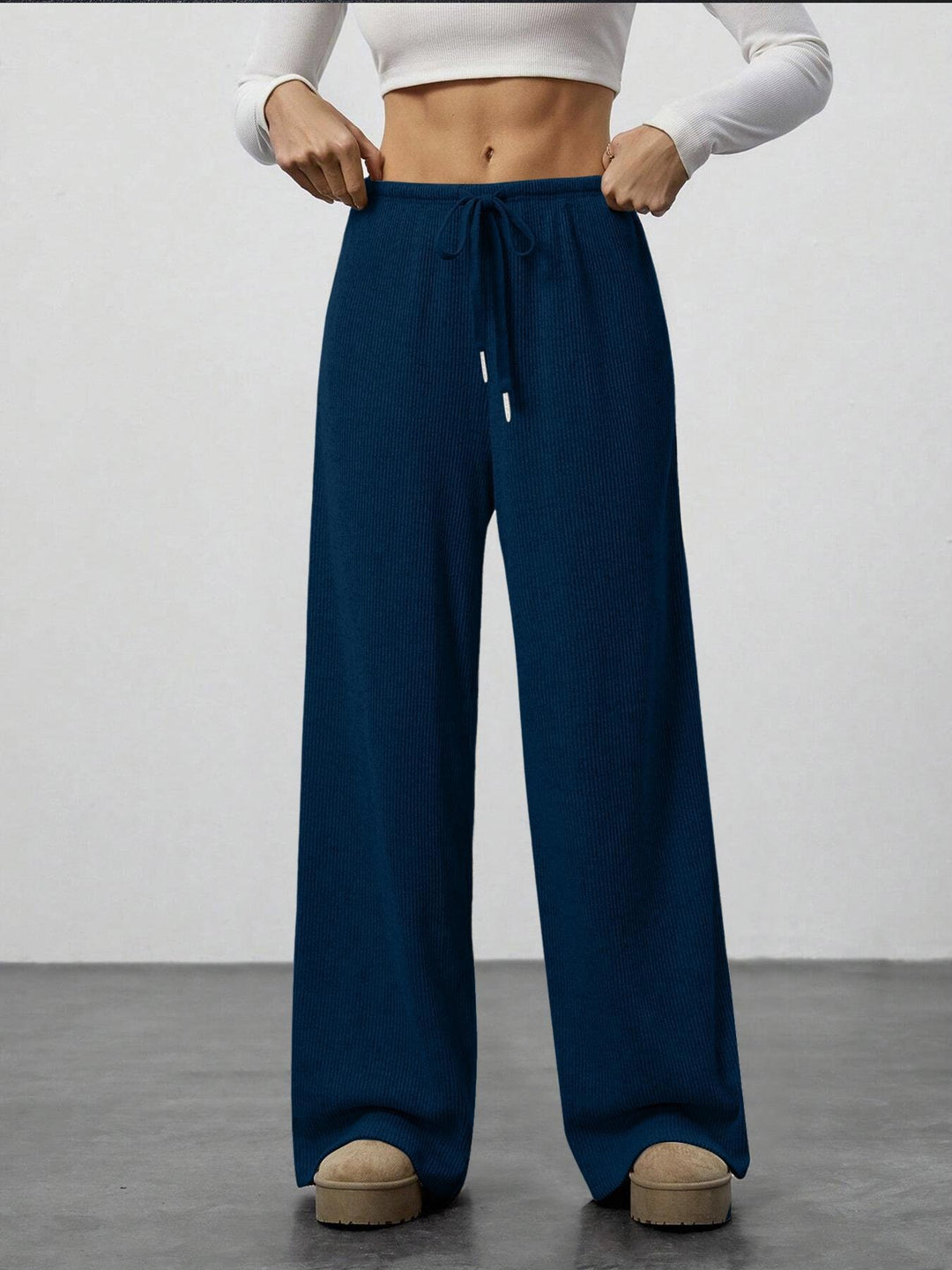 Damen Weit geschnittene Relax-Hose aus elastischem Strickmaterial mit Kordelzug EB