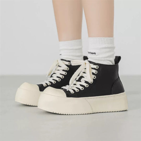 Damen Hohe Sneakers mit robustem Plateau und sportlichem Design EB