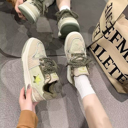 Damen Sportliche Freizeitschuhe mit modischem Sternen-Design EB