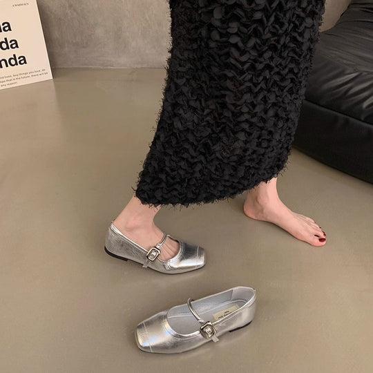 Damen elegante Ballerinas mit modischem Riemchen und stabiler Sohle EB