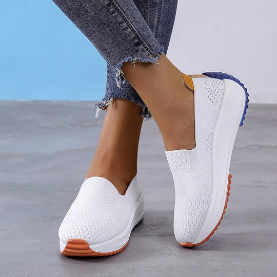 Damen sportliche Slip-On Sneakers mit atmungsaktiver Strickoberfläche EB