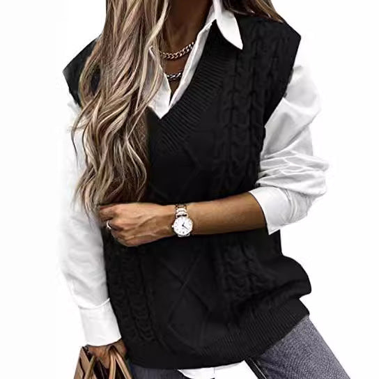 Damen Strickweste mit Zopfdesign und V-Ausschnitt EB