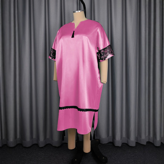 Damen Elegante Satin-Kaftanrobe mit Spitzenakzenten EB