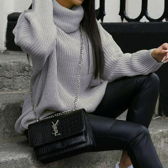 Damen Grobstrickpullover mit hohem Kragen und lässigem Schnitt EB