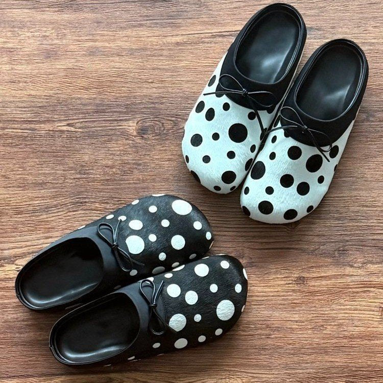 Damen bequeme Pantoletten mit trendigem Punktedesign EB