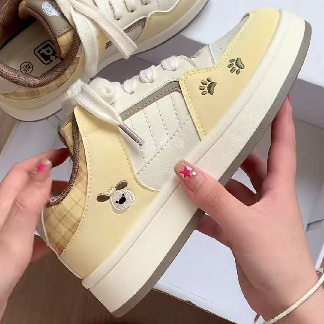 Damen Freizeitsneakers mit karierter Applikation und weicher Polsterung EB