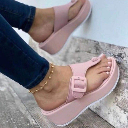 Damen Komfortable Wedge-Pantoletten mit dekorativem Schnallen-Detail EB