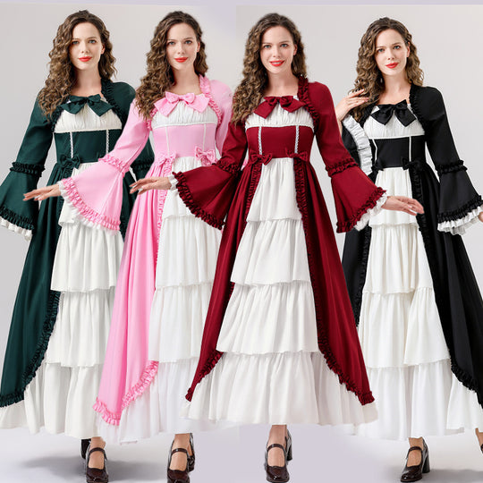 Damen historisches Kleid mit eleganten Rüschen und modernen Akzenten EB