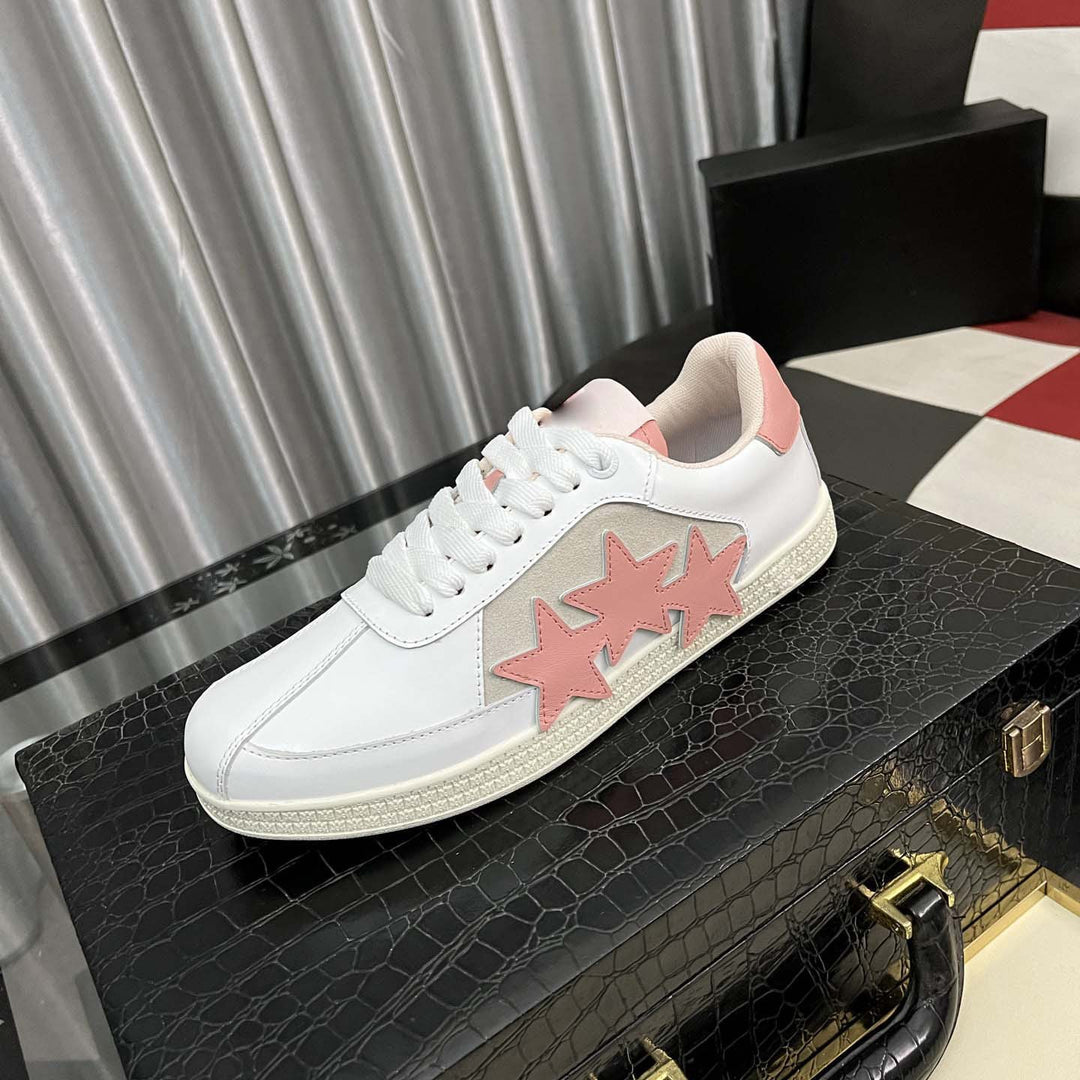 Damen Sneakers mit zusätzlicher Sternen-Applikation von EB