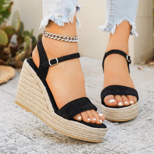 Damen Wedge-Sandalen mit elegantem Riemen und geflochtenem Design EB