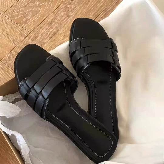 Damen Flache Riemensandalen mit geflochtenem Design und ergonomischem Fußbett EB