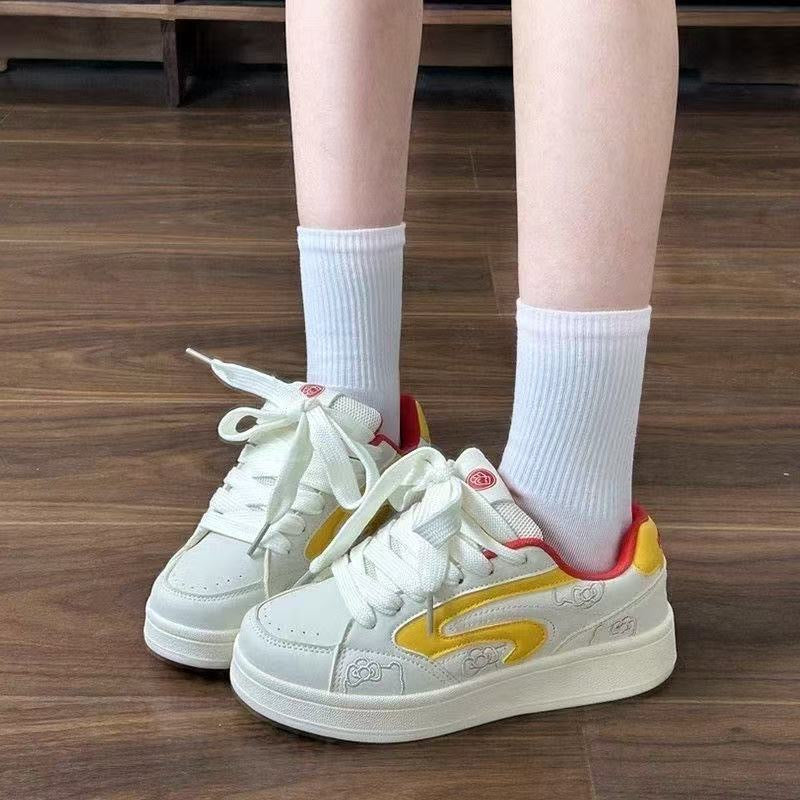 Damen Trendige Sneakers mit verspieltem Design und atmungsaktiver Netzstruktur EB