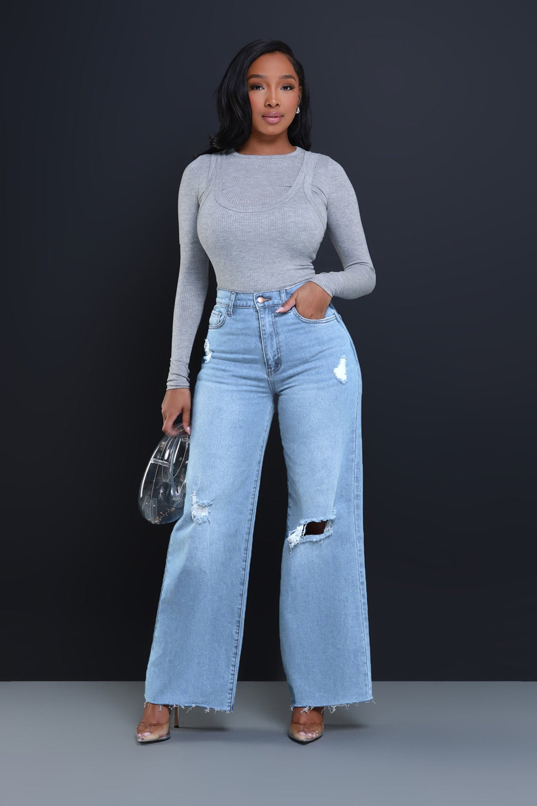Damen Weit geschnittene Jeans mit stylishen Distressed-Details EB