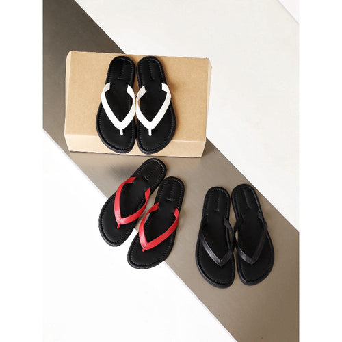 Damen Zehentrenner-Sandalen mit bequemem Fußbett und elegantem Riemendesign EB
