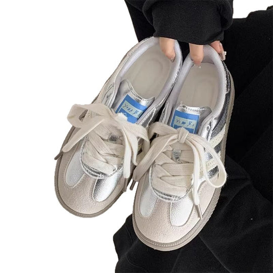 Damen Sportliche Sneakers mit atmungsaktivem Obermaterial und modischen Details EB