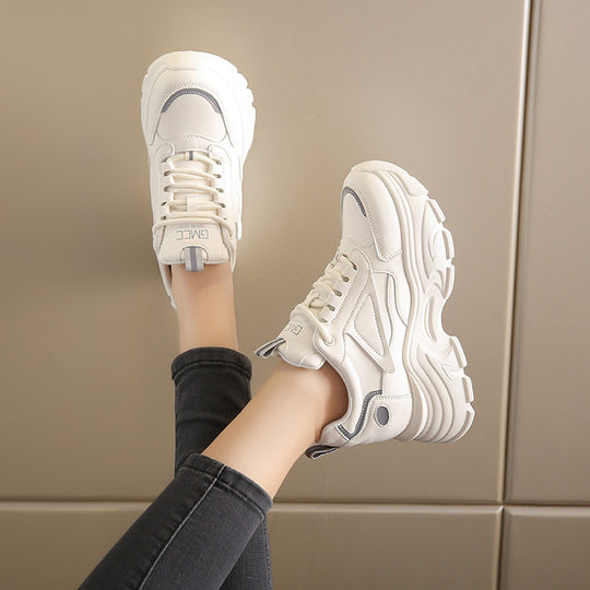 Damen Chunky Sneakers mit dämpfender Sohle und sportlichem Design EB