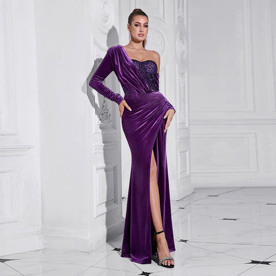 Damen Samt Abendkleid mit asymmetrischem Ausschnitt und eleganter Drapierung EB