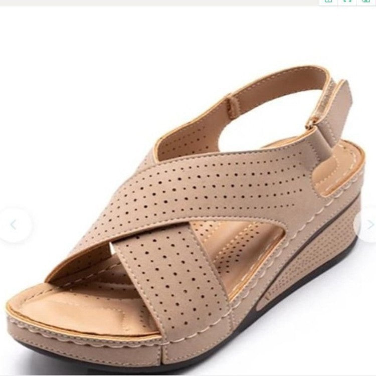 Damen Wedge-Sandalen mit durchbrochenem Design und verstellbarem Riemen EB