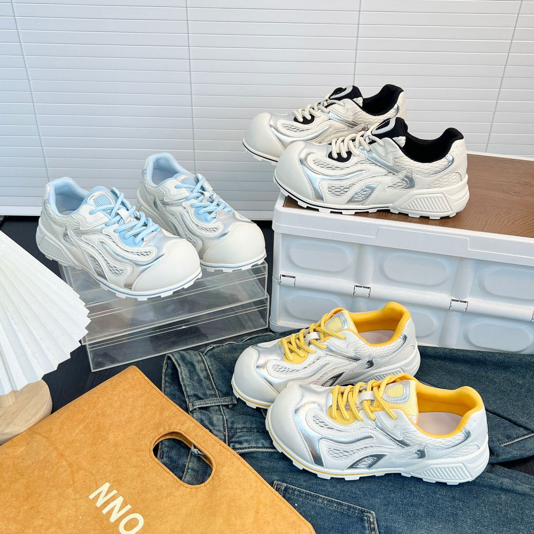 Damen Sportliche Sneakers mit reflektierenden Akzenten und atmungsaktiven Netzeinsätzen EB