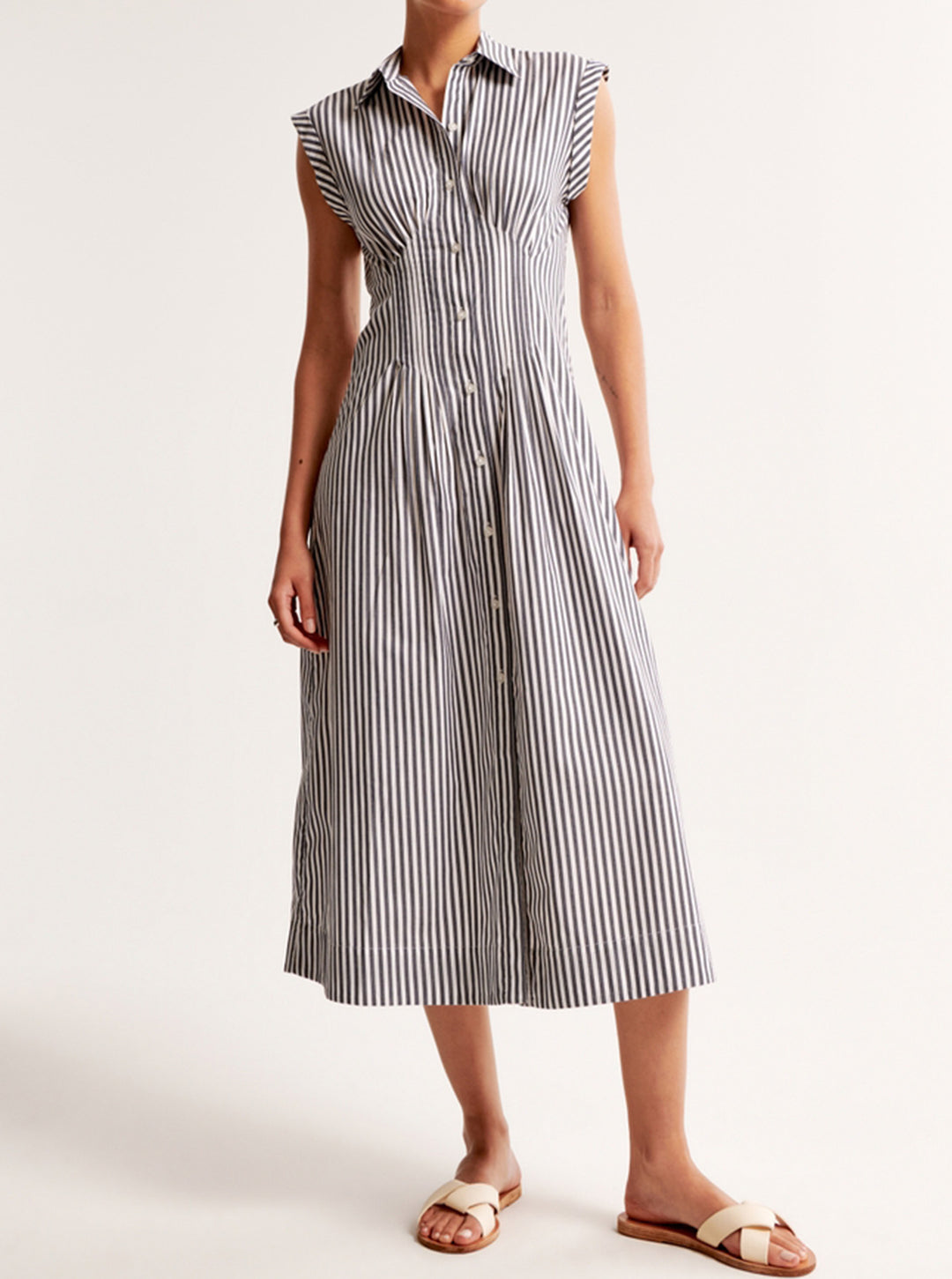 Damen Maxikleid mit Schulterklappen und klassischem Knopfverschluss EB