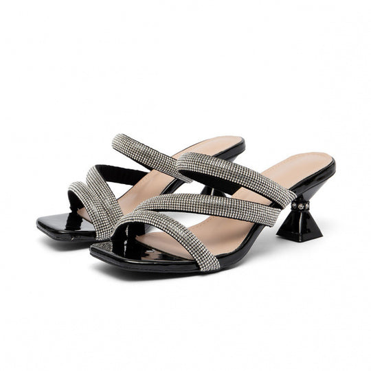 Damen Sandalen mit funkelnden Strassdetails und eleganter Blockabsatzform EB
