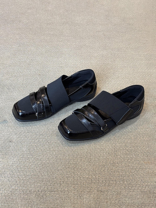 Damen bequeme Slipper mit modernem Riemendesign EB