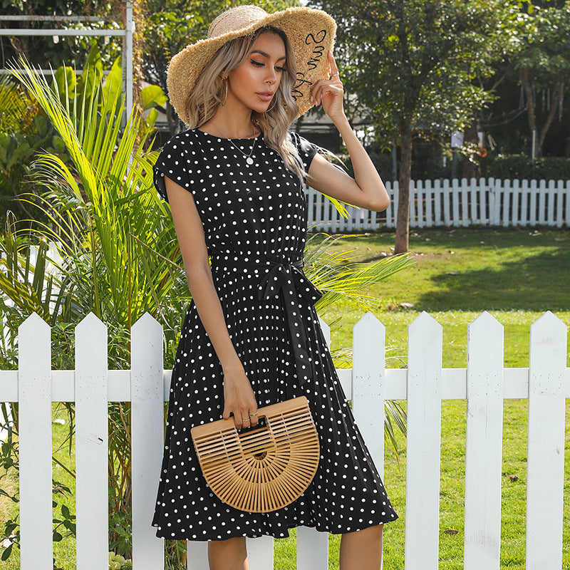 EB | Kurzärmeliges Polka Dot Plissee-Kleid