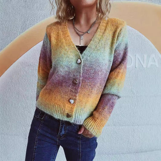 Damen Strickjacke mit luxuriösem Mohair-Material und modischen Herzknöpfen EB
