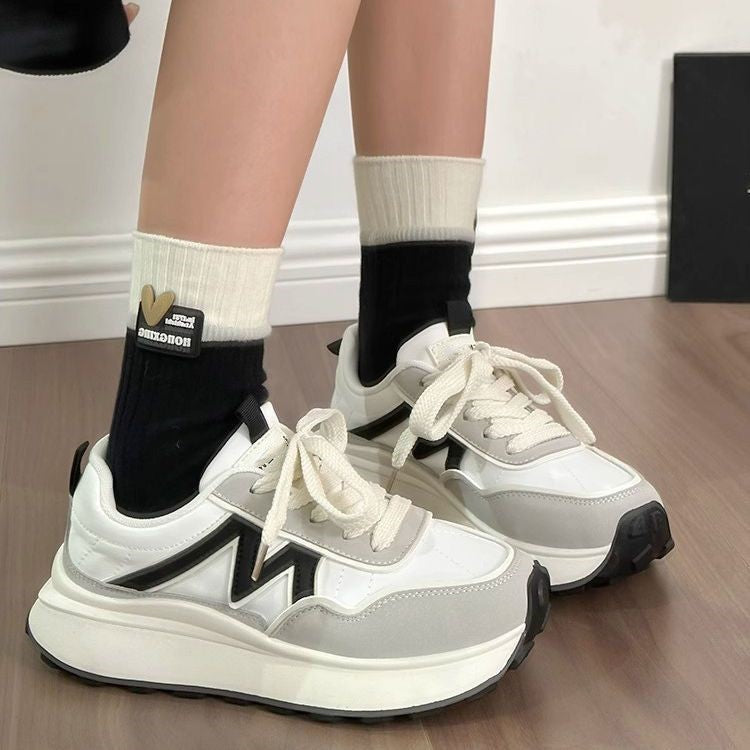 Damen Sportliche Sneaker mit komfortabler Dämpfung und modernem Design EB