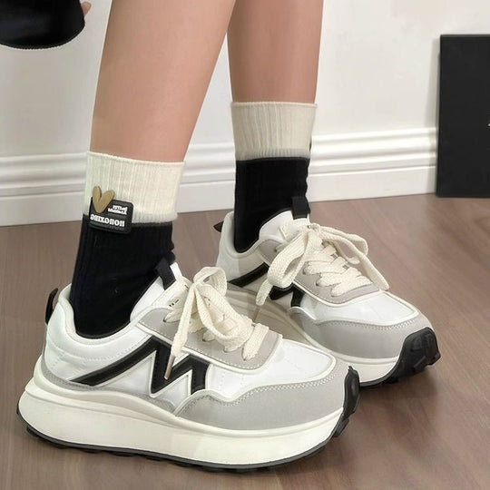 Damen Sportliche Sneaker mit komfortabler Dämpfung und modernem Design EB