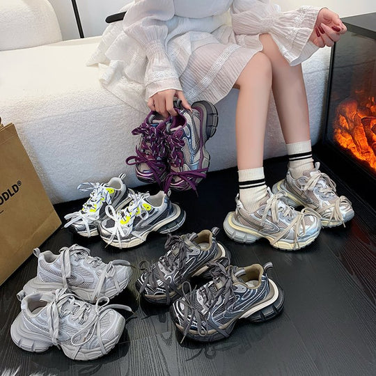 Damen sportliche Sneakers mit robustem Sohlenprofil und innovativem Design EB