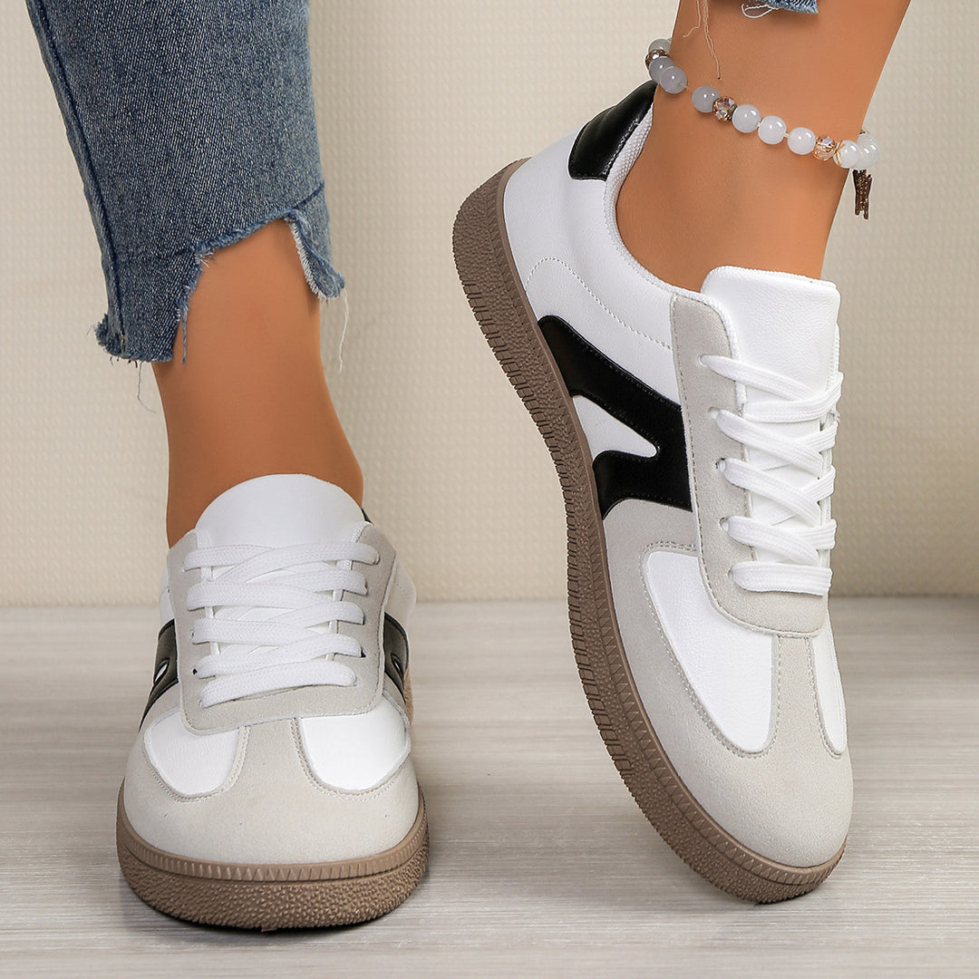 Damen Sneakers im modernen Design mit leicht gepolsterter Laufsohle EB