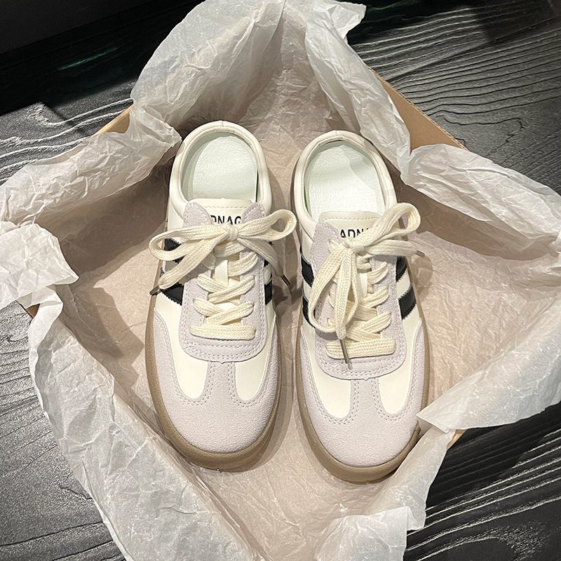 Damen Sneakers im sportlichen Retro-Stil mit atmungsaktiven Einsätzen EB