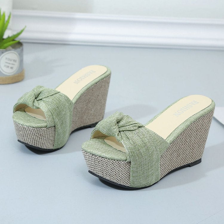 Damen nan Keil-Pantolette mit hohem Bast-Plateau und gedrehtem Textilriemen EB