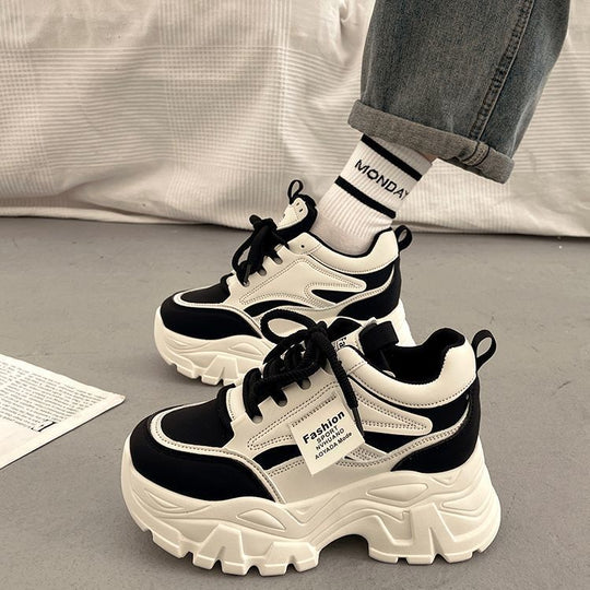 Damen Chunky Sneakers mit dicker Sohle und modischem Design EB