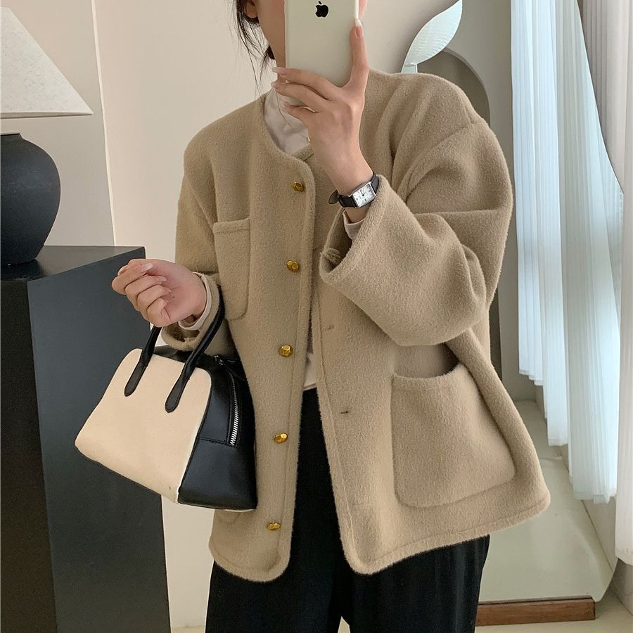 Damen Softe Jacke mit dekorativen Knöpfen und großen Taschen EB