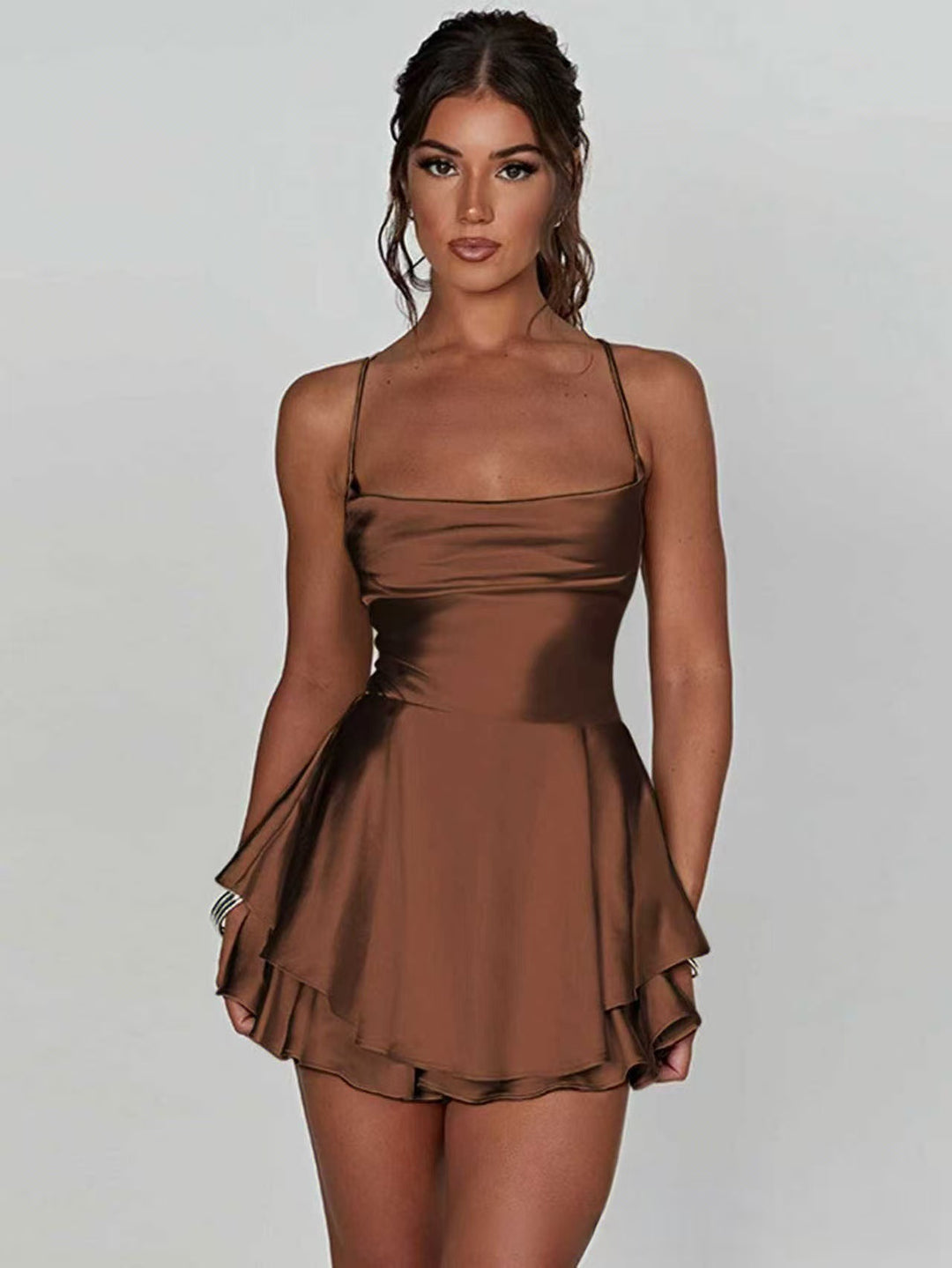 Damen Charmantes Minikleid mit Schichten und Spaghettiträgern EB