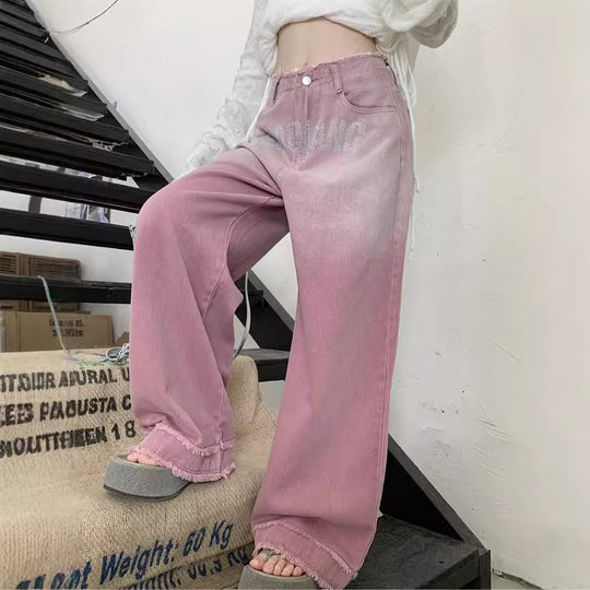 Damen lockere High-Waist Jeans mit fransigem Saum und modischen Schriftzügen EB