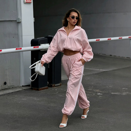 Damen Oversized kurz geschnittene Trainingsjacke und taillenhohe Jogginghose Set mit Seitenstreifen EB